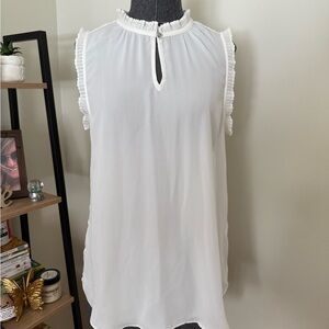 NWOT - RW&CO. White Blouse with Ruffle Detail Size: M